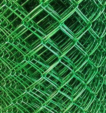 Nylon coated chainlink fence